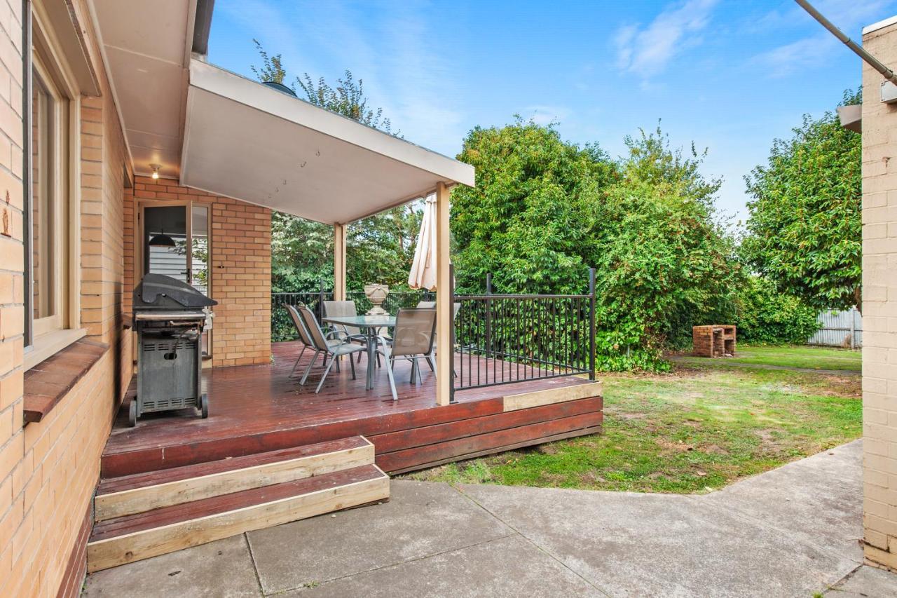 Family Friendly, Sleeps 8, Big Backyard, Pet Friendly Villa Ballarat Exterior foto